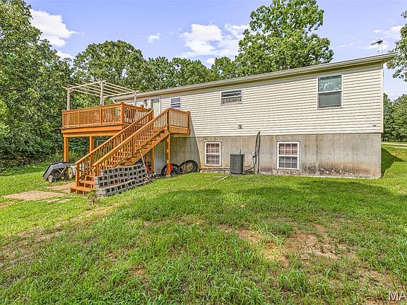 4th image of 1001 King Arthur Ct