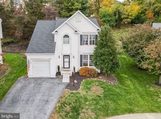 941 N York Dr, Downingtown, PA 19335