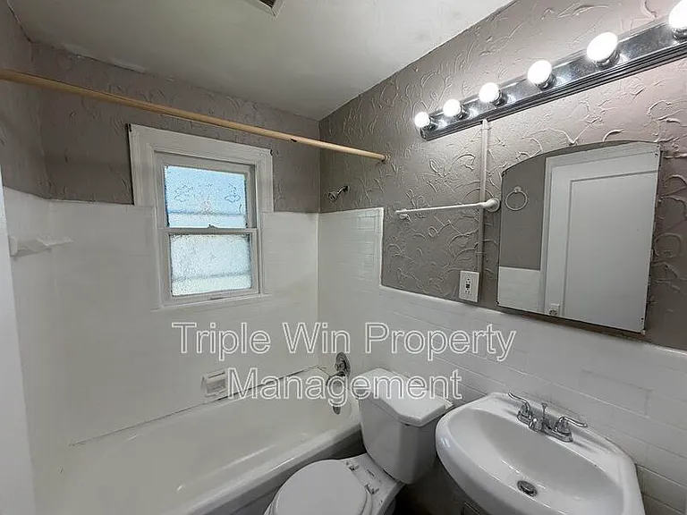 8530 Lowell St — Photo 15