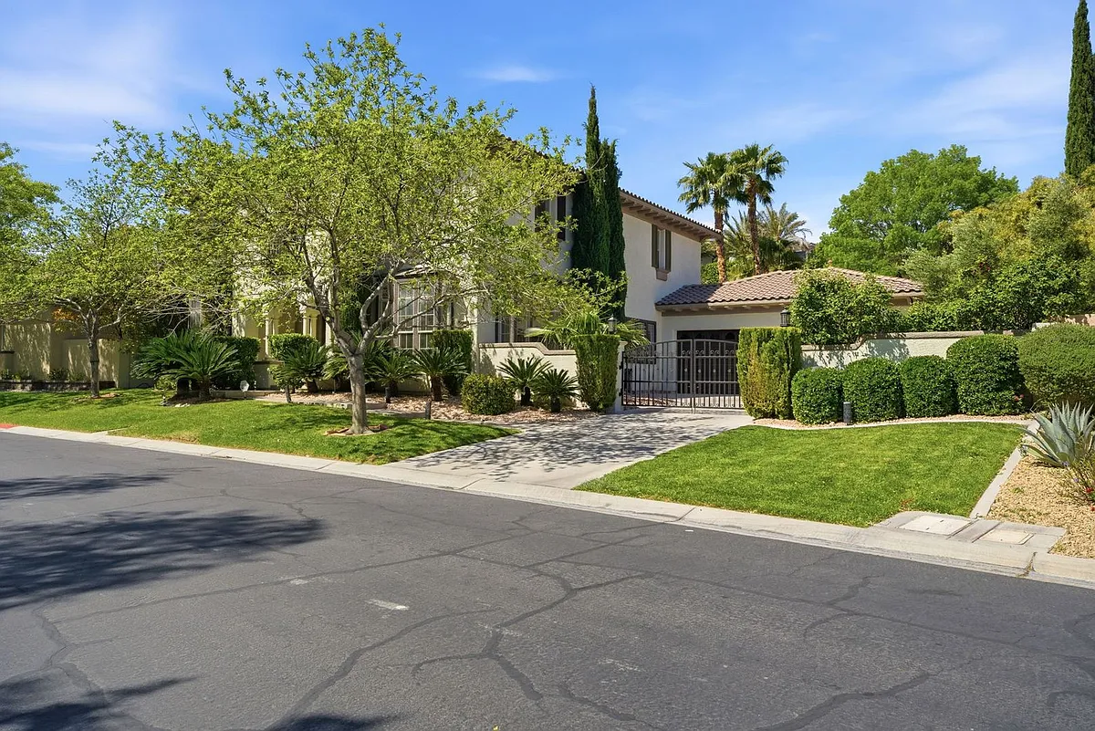 Building Photo - 1409 Chambolle Ct