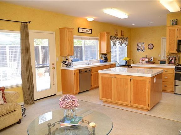 5th image of 332 Hansbery Way