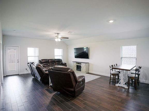 4th image of 4174 Beamer Dr