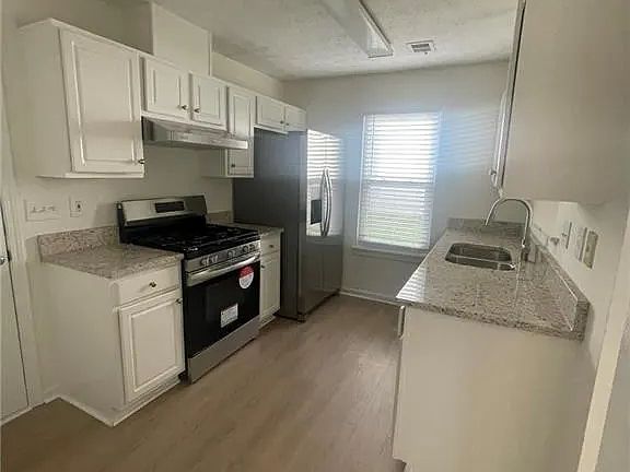 2nd image of 2589 Halcyon Way