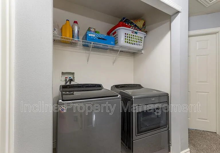 176 N 570th St E — Photo 16