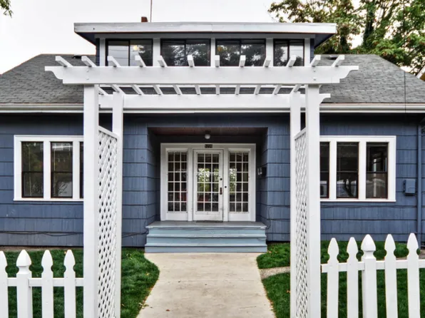 5236 20th Ave NE #2, Seattle, WA 98105