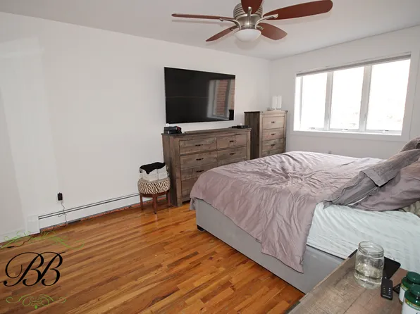 2070 Pearson Street image 19 of 36