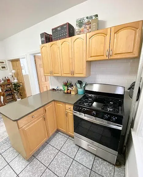 22-68 27th St #1B — Photo 2