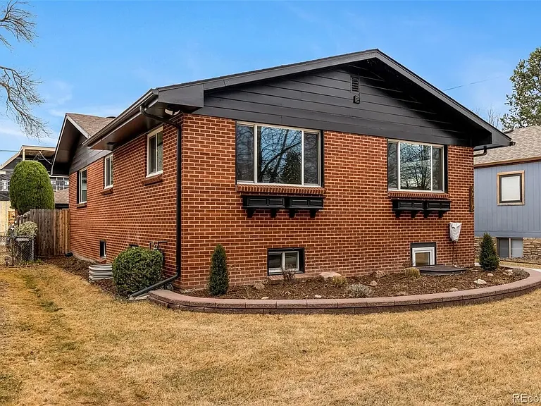 4510 Winona Ct — Photo 28