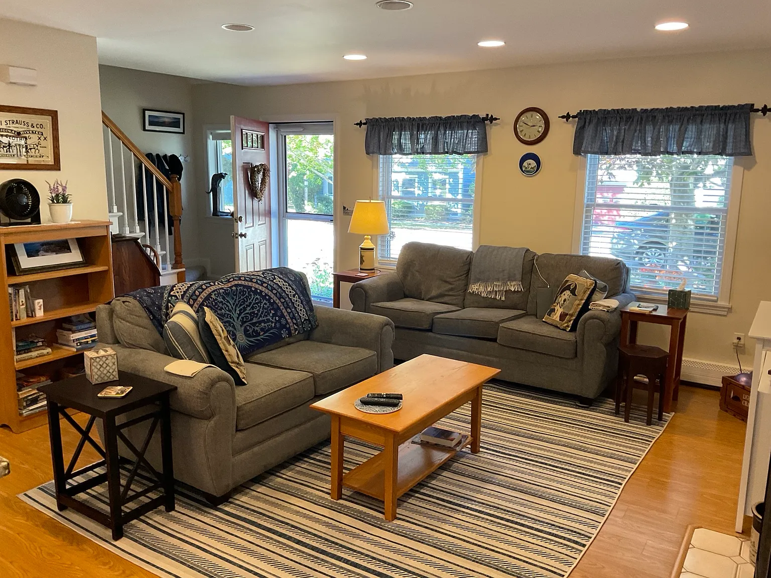 1 bed, 1200 sqft, $2,300 — Photo 2