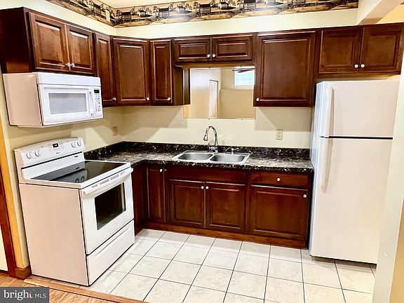 4th image of 511 W Penn Ave #5
