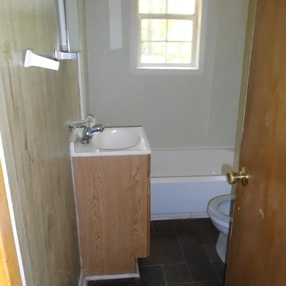 310 Old Shaw Rd — Photo 10