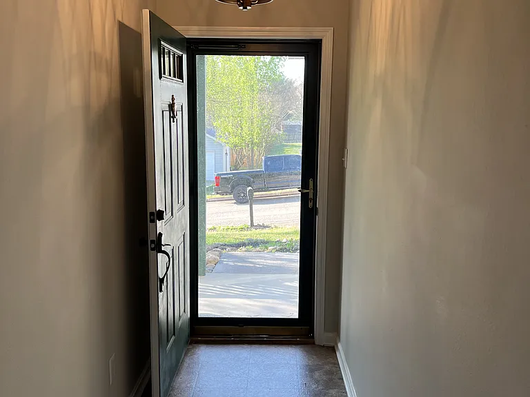4556 Twin Pines Dr — Photo 15