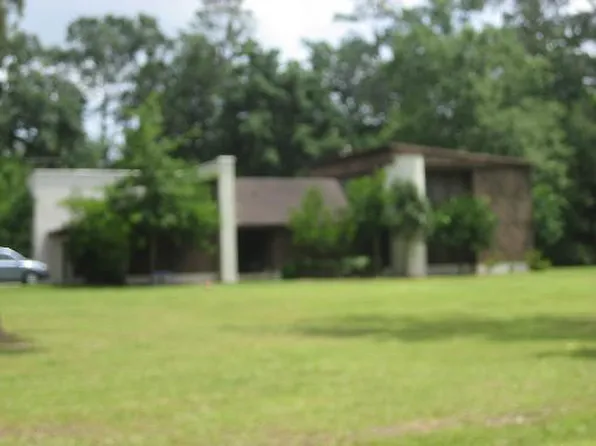 20202 SW Juniper Ave, Blountstown, FL 32424