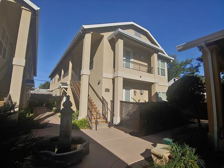 3018 Historic Aly #200 — Photo 3