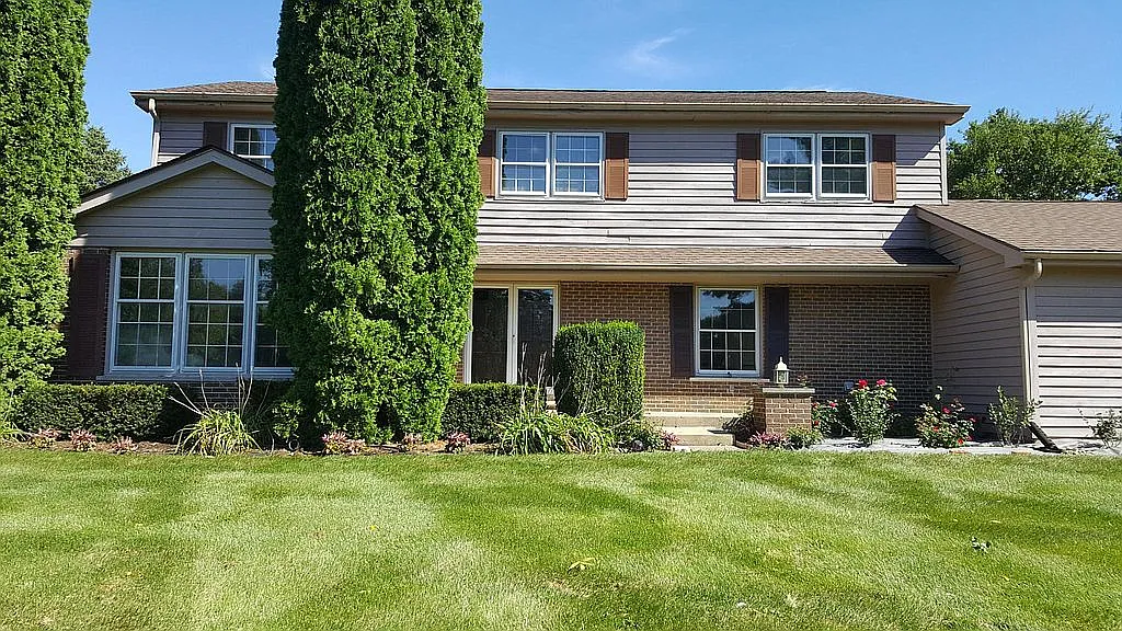123 Colony Dr photo 1