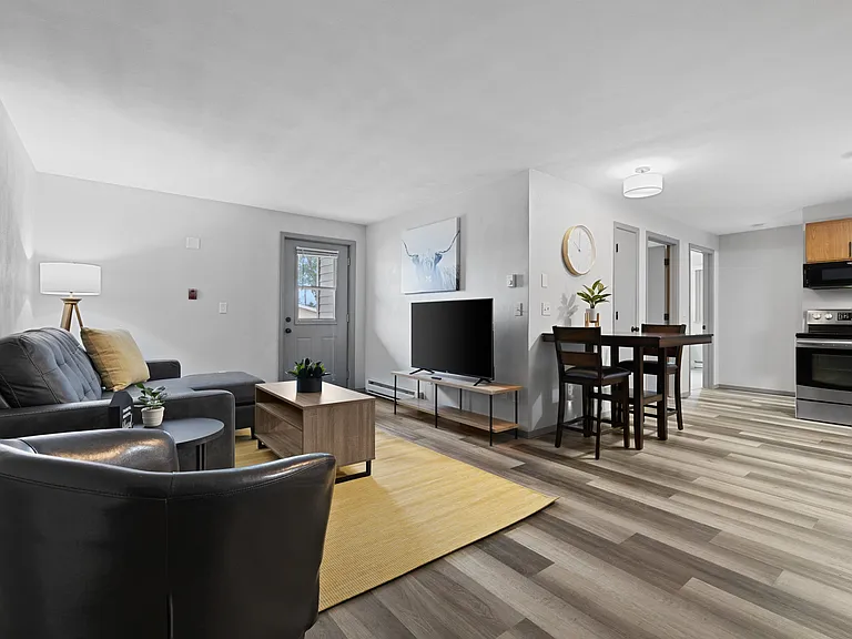 1005 S Lake St #G — Photo 1