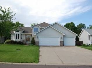 832 140th Ln NW, Andover, MN 55304