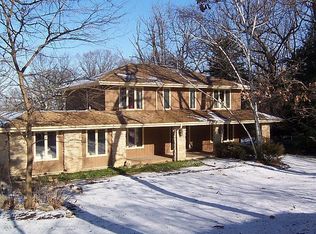 4520 Carthage Ct, Crystal Lake, IL 60012