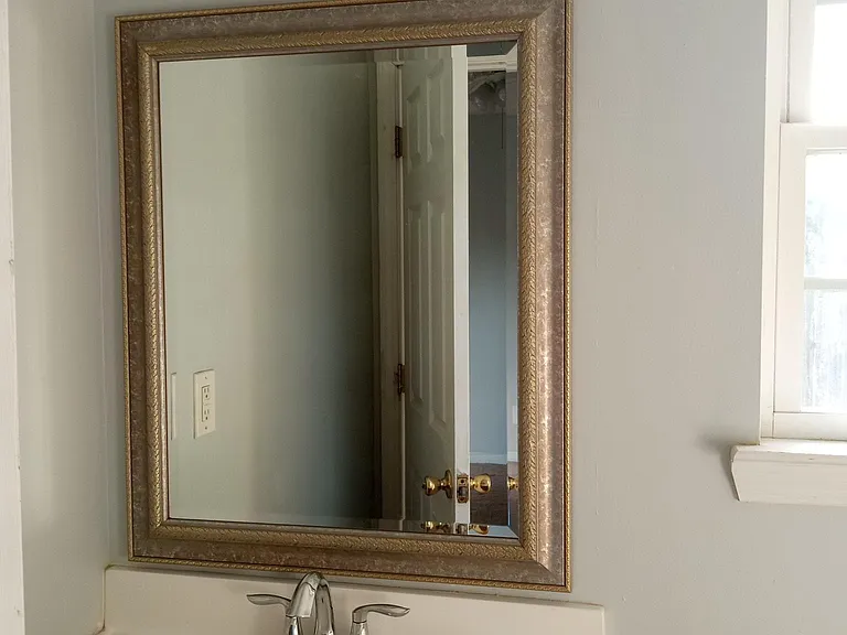 130 Ashdown Dr — Photo 4