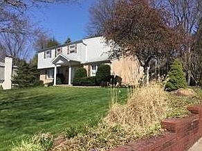 2nd image of 340 Stoneybrooke Dr