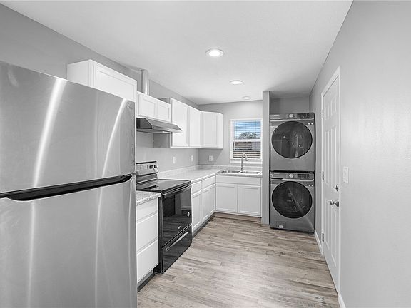 3rd image of 1464 E 21st St