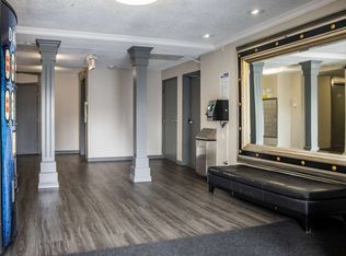 1204 Yates St #8675A40D4, Victoria, BC