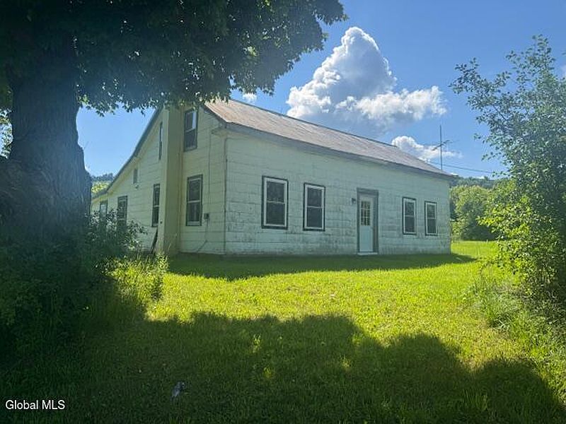 3rd image of 25 William Cipperly Road