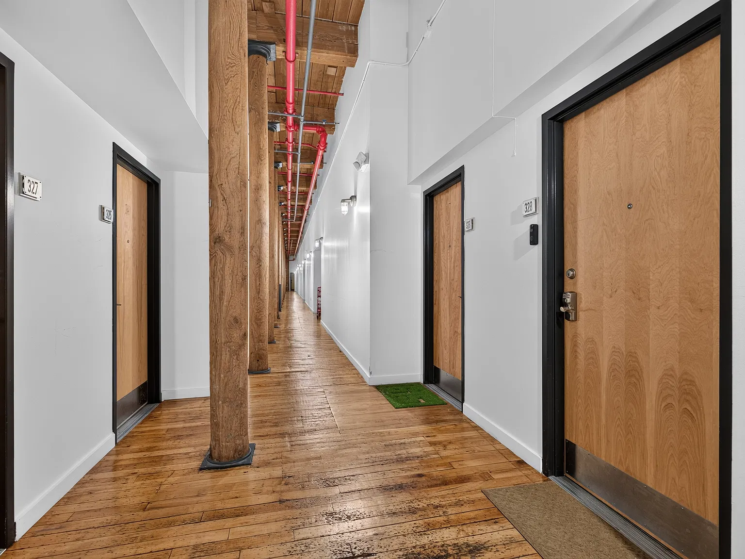 1 bed, 700 sqft, $3,000 — Photo 3