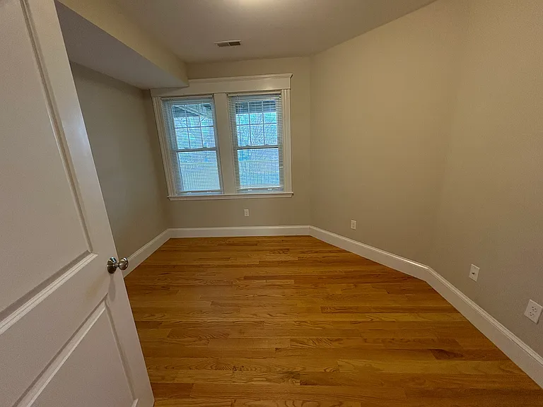 11 Fenwick St #1 — Photo 5