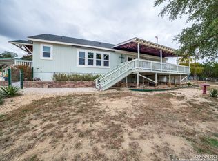 2718 Broad Oak Dr, Bandera, TX 78003