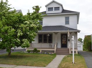 346 Marshland Ct, Troy, NY 12180