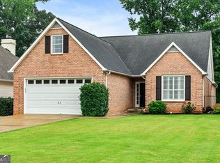 425 Fairway Ct, Newnan, GA 30265