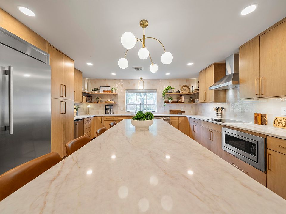 319 Saint Nick Dr, Memphis, TN 38117 | Zillow