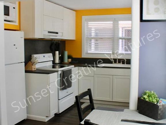 4th image of 4649 Brown Ave #1