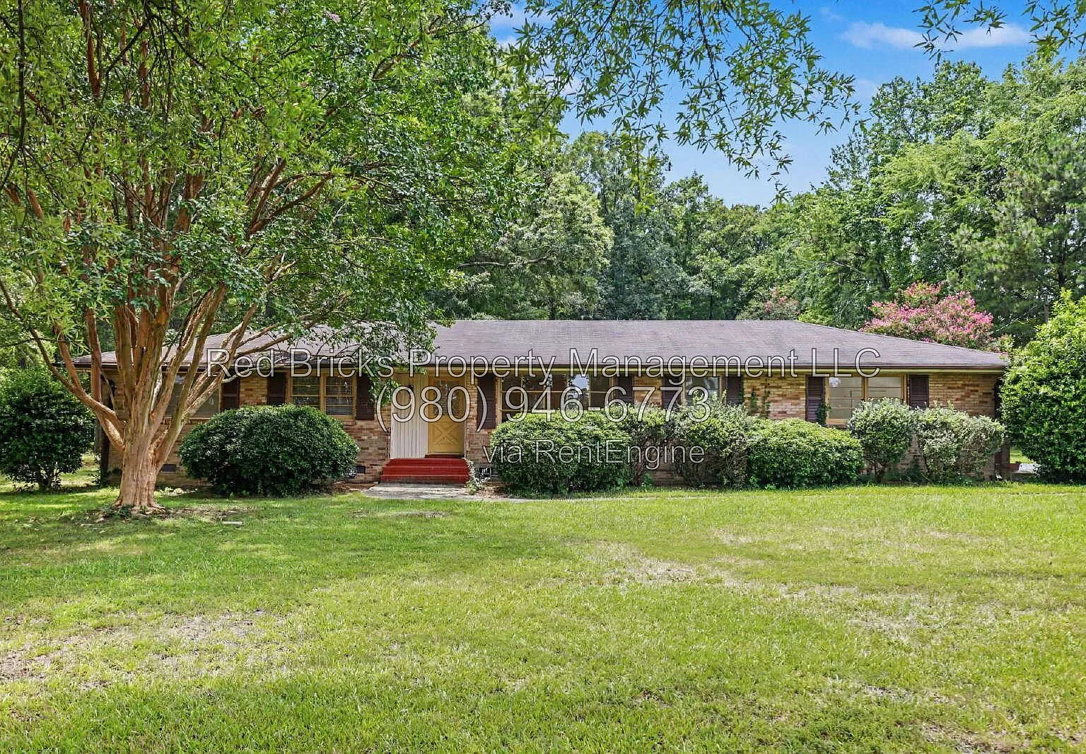 3 bed, 2.5 bath, 1636 sqft, $2,200 — Photo 3