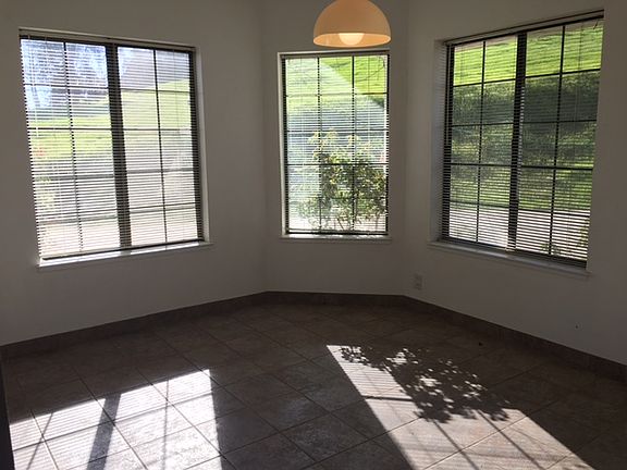 Eat in dining area