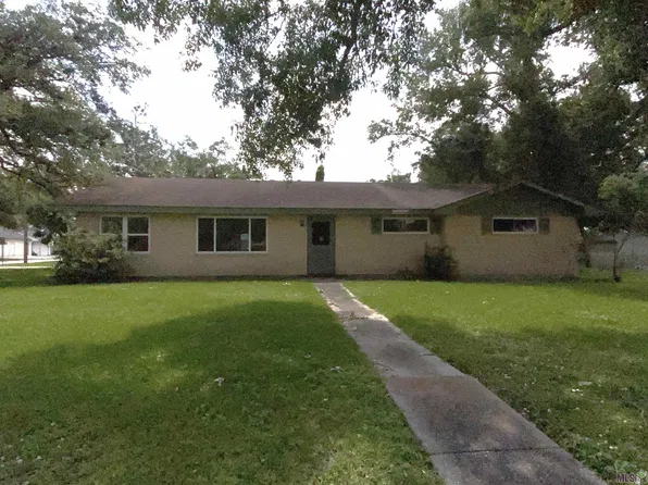 401 Barrios Ave, Houma, LA 70360