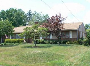 5951 Buchanan Dr, Mercersburg, PA 17236