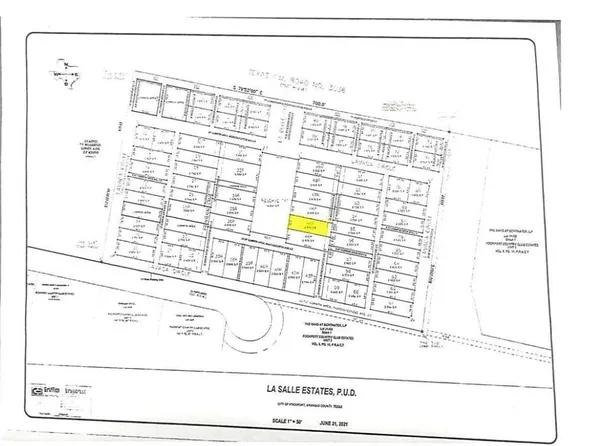 111 Lafayette Ln, Rockport, TX 78382