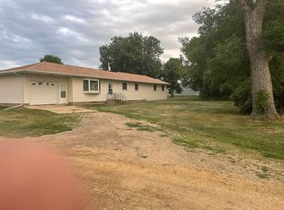 1884 260th Ave, Tracy, MN 56175