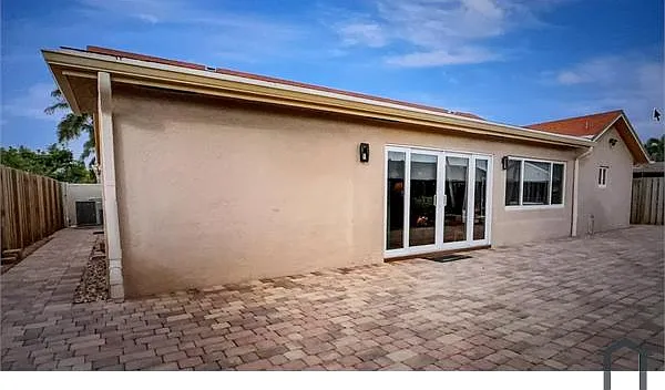 11840 NW 41st St — Photo 12
