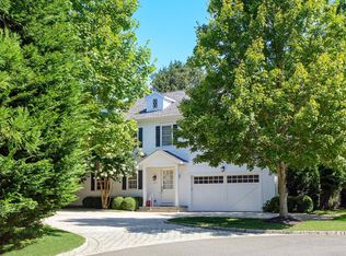 58 David Whites Ln #C2, Southampton, NY 11968