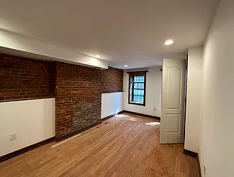 Rented by JB Mac Real Estate Inc.