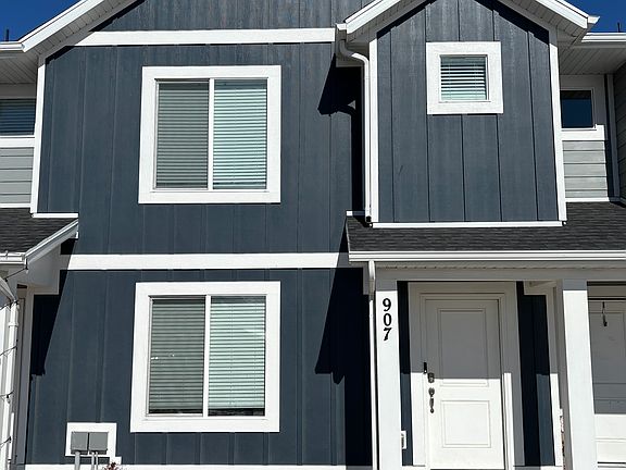2nd image of 907 E Barrelman Ct #907