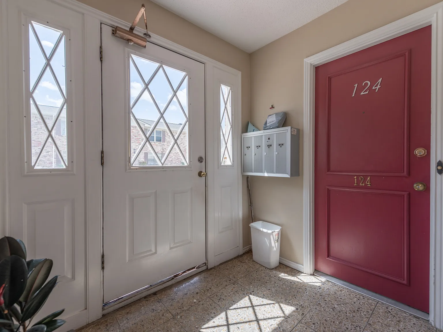 5050 Matilda St — Photo 4