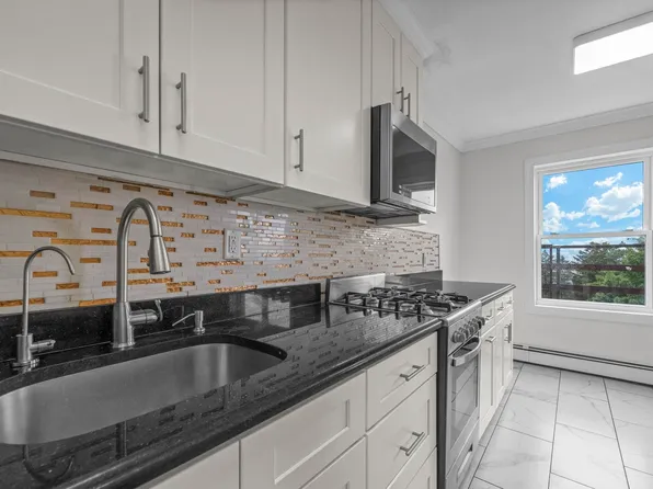 8829 Kennedy Boulevard E5 image 20 of 21