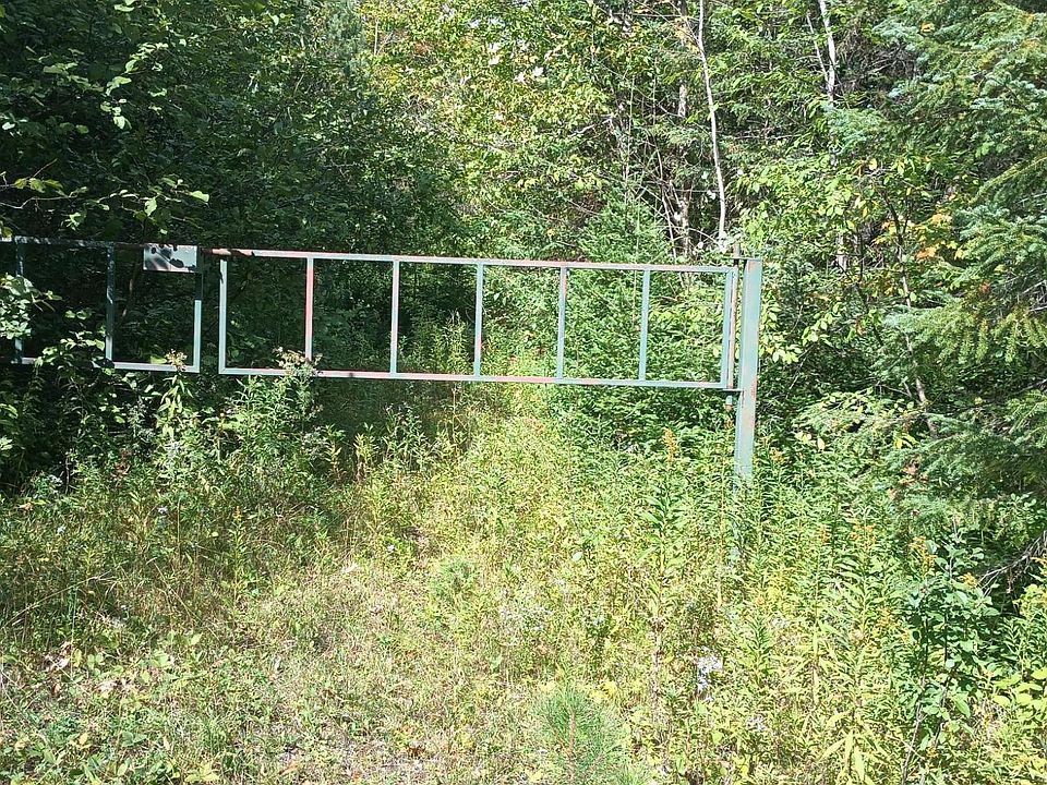 1st image of Pierce St