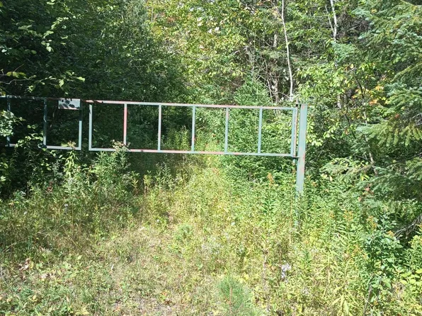Pierce St, Wakefield, MI 49968