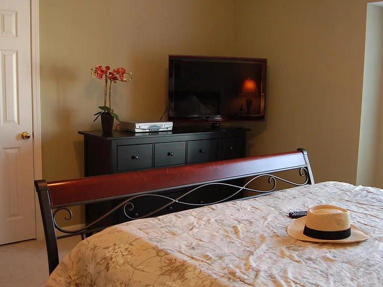 783 Rock Lake Gln — Photo 10