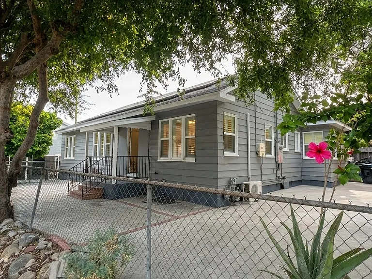 424 S Avenue 56 — Photo 1